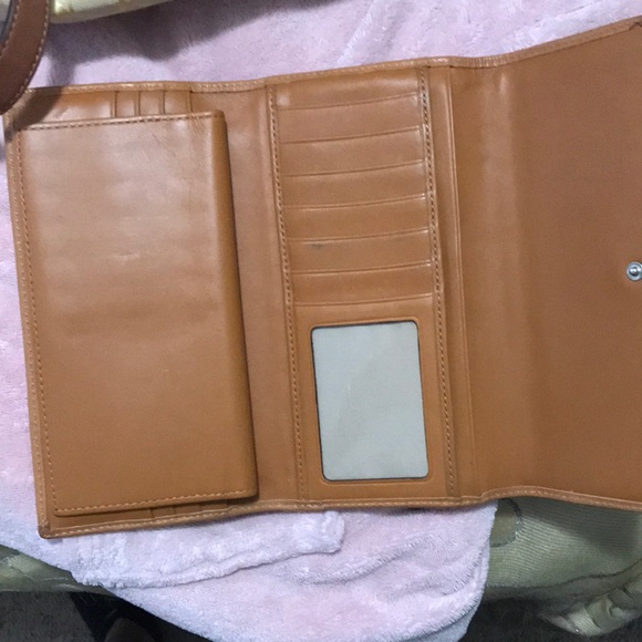 Coach purse - Picture 5 of 5